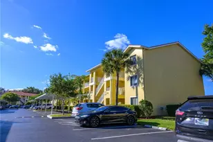 8274 Key Royal Cir, Naples, FL 34119 - Photo 16
