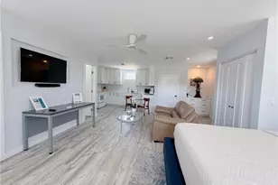 1308 Rosemary Ln, Naples, FL 34103 - Photo 18