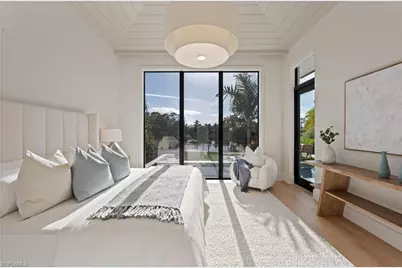 1199 12th St N, Naples, FL 34102 - Photo 30