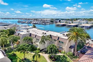 800 River Point Dr, Naples, FL 34102 - Photo 40