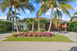 655 Starboard Dr, Naples, FL 34103 - Photo 4