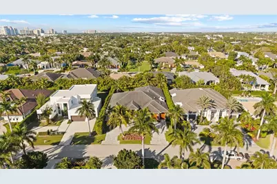 655 Starboard Dr, Naples, FL 34103 - Photo 6