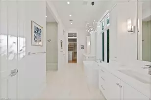 655 Starboard Dr, Naples, FL 34103 - Photo 20