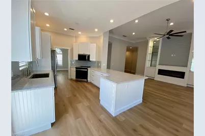 2740 Island Pond Ln, Naples, FL 34119 - Photo 4