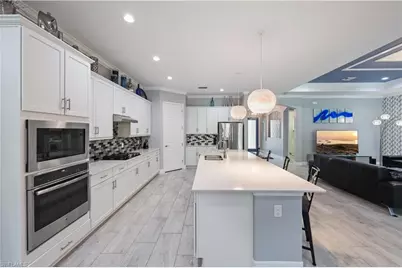 2098 Antigua Ln, Naples, FL 34120 - Photo 10