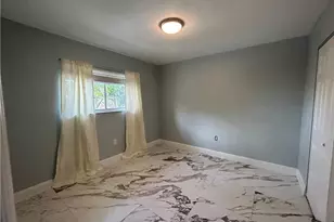 2346 Naples Trace Cir, Naples, FL 34109 - Photo 10