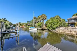 2737 Shoreview Dr, Naples, FL 34112 - Photo 26