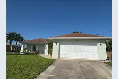 918 Margaret Ave S, Lehigh Acres, FL 33974 - Photo 2
