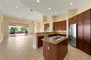 527 Terracina Way, Naples, FL 34119 - Photo 20