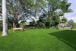 27088 Del Ln, Bonita Springs, FL 34135 - Photo 36