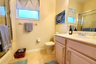 1320 Barnstable Ct, Naples, FL 34104 - Photo 20