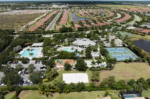 2258 Heydon Cir W, Naples, FL 34120 - Photo 30