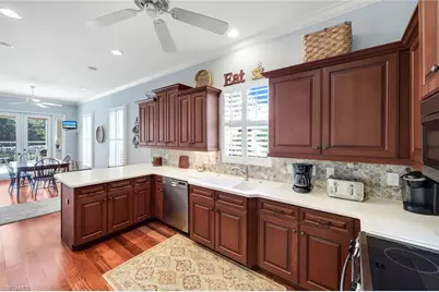 462 Preswick Ln SW, Naples, FL 34120 - Photo 8