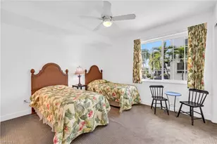 364 5th St S, Naples, FL 34102 - Photo 30