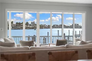 322 Harbour Dr, Naples, FL 34103 - Photo 38