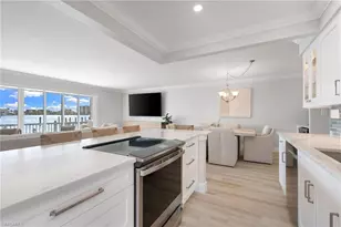 322 Harbour Dr, Naples, FL 34103 - Photo 20