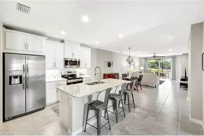 14863 Edgewater Cir, Naples, FL 34114 - Photo 4