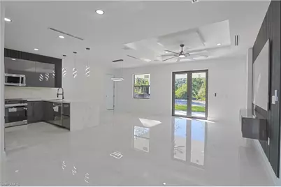 809 Williams Ave, Lehigh Acres, FL 33972 - Photo 4