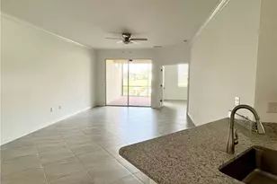 2057 Tamarron Ln, Naples, FL 34120 - Photo 4