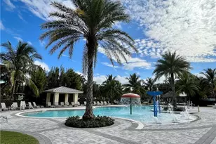 2057 Tamarron Ln, Naples, FL 34120 - Photo 20