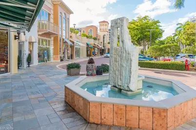 698 Fairway Terrace, Naples, FL 34103 - Photo 8