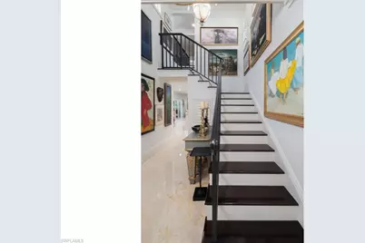 247 6th St N, Naples, FL 34102 - Photo 12