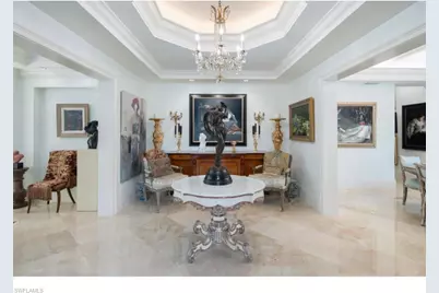 247 6th St N, Naples, FL 34102 - Photo 8