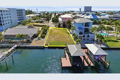 327 Fairweather Ln, Fort Myers Beach, FL 33931 - Photo 12