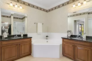 3445 Laurelgreens Ln S, Naples, FL 34119 - Photo 24