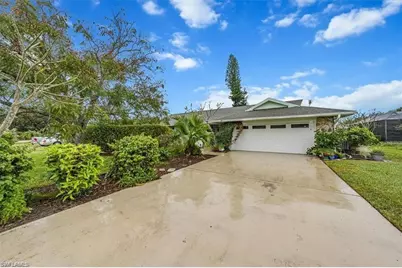 208 Baltusrol Dr, Naples, FL 34113 - Photo 2