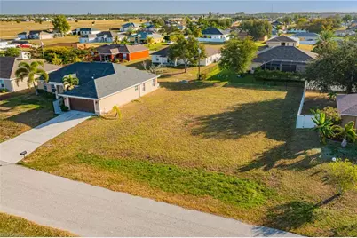 1501 NE 17th Pl, Cape Coral, FL 33909 - Photo 10