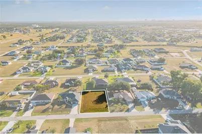 1501 NE 17th Pl, Cape Coral, FL 33909 - Photo 12