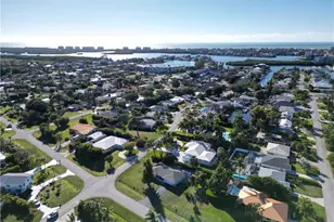 105 Valley Dr, Bonita Springs, FL 34134 - Photo 26