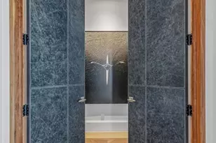 2243 Residence Cir, Naples, FL 34105 - Photo 12