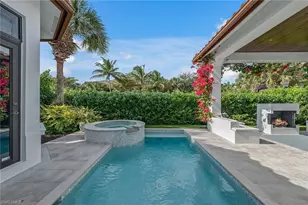 2243 Residence Cir, Naples, FL 34105 - Photo 10