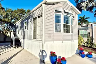 173 Redwood Ln, Naples, FL 34114 - Photo 2