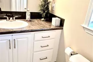 173 Redwood Ln, Naples, FL 34114 - Photo 14