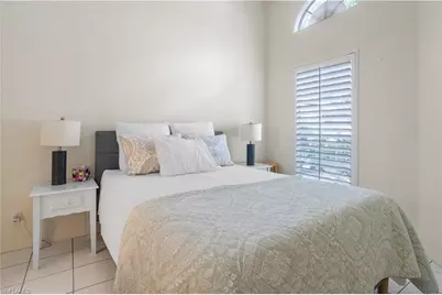 348 Carinosa Ct #18-10, Naples, FL 34110 - Photo 10