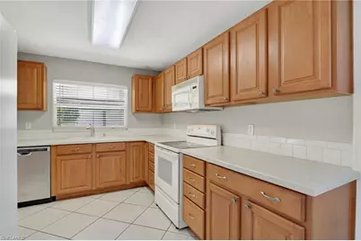 1336 Lake Shore Dr, Naples, FL 34103 - Photo 10