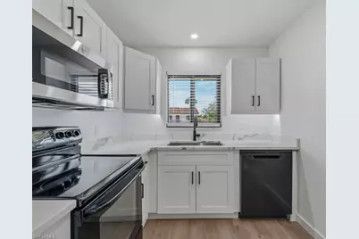 4245 27th Ct SW #201, Naples, FL 34116 - Photo 4