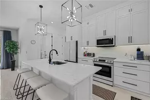 2499 Pine St, Naples, FL 34112 - Photo 2