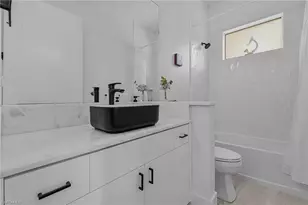 2499 Pine St, Naples, FL 34112 - Photo 14