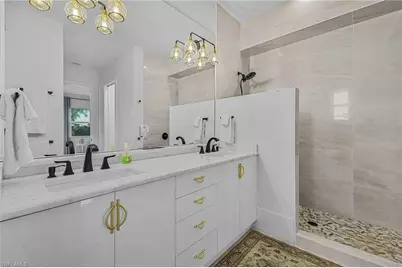 2499 Pine St, Naples, FL 34112 - Photo 10