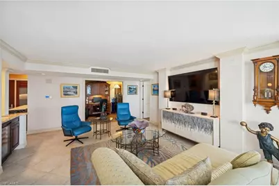 4551 Gulf Shore Blvd N #405, Naples, FL 34103 - Photo 6