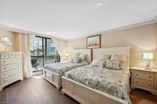 4551 Gulf Shore Blvd N, Naples, FL 34103 - Photo 14