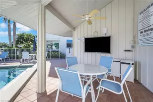 2100 Gulf Shore Blvd N, Naples, FL 34102 - Photo 24