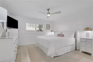 2100 Gulf Shore Blvd N, Naples, FL 34102 - Photo 20