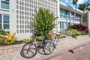 2100 Gulf Shore Blvd N, Naples, FL 34102 - Photo 28