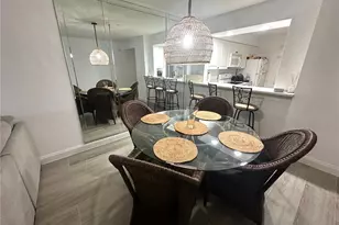 1025 Foxfire Ln, Naples, FL 34104 - Photo 14