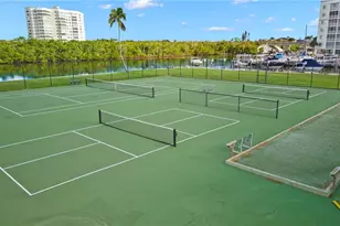 17 Bluebill Ave, Naples, FL 34108 - Photo 24